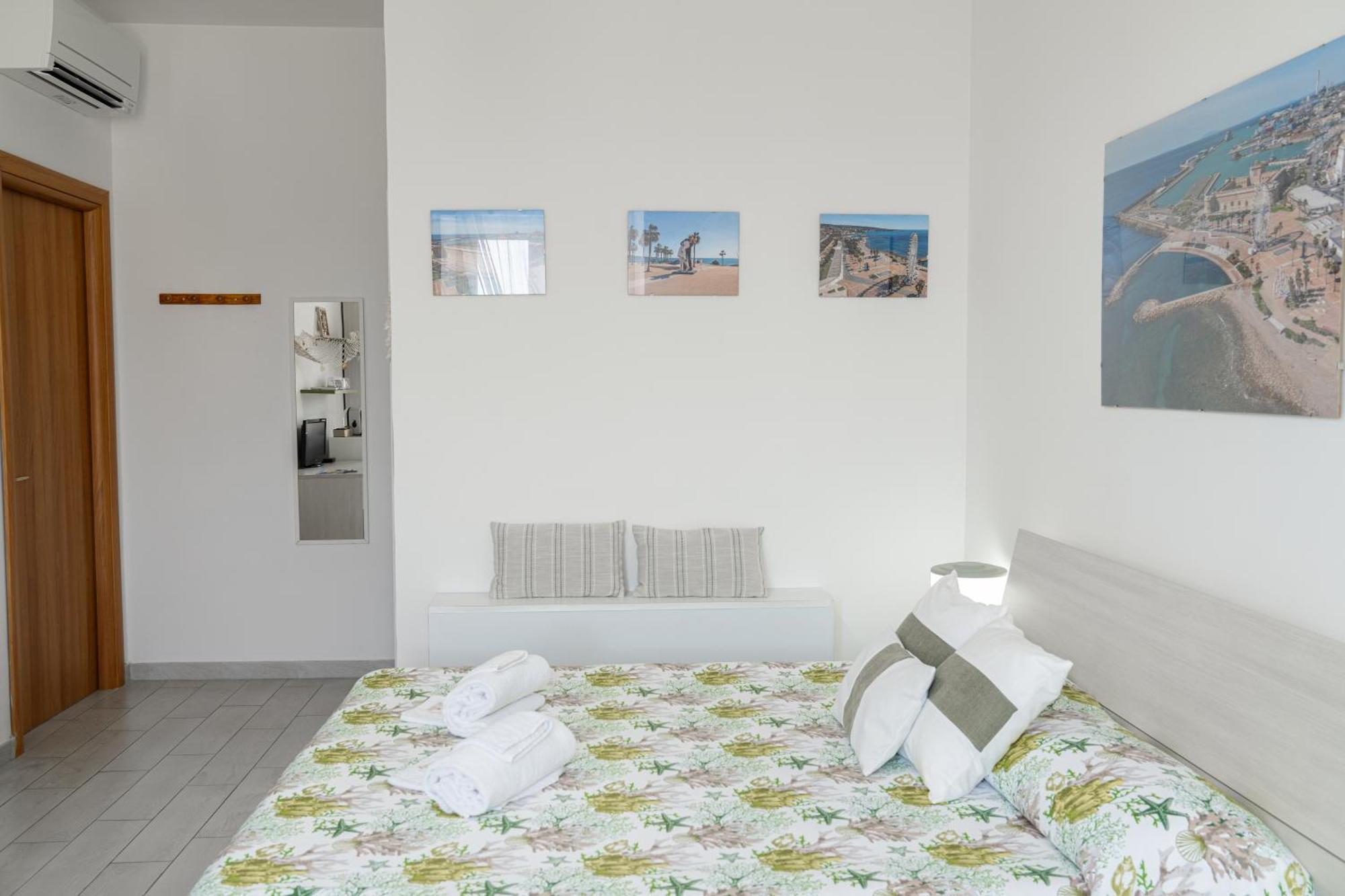 VistaMare Bed and Breakfast Civitavecchia Exteriör bild